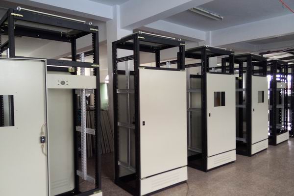 蓝田控制柜-3683厂家控制柜检修需要注意的